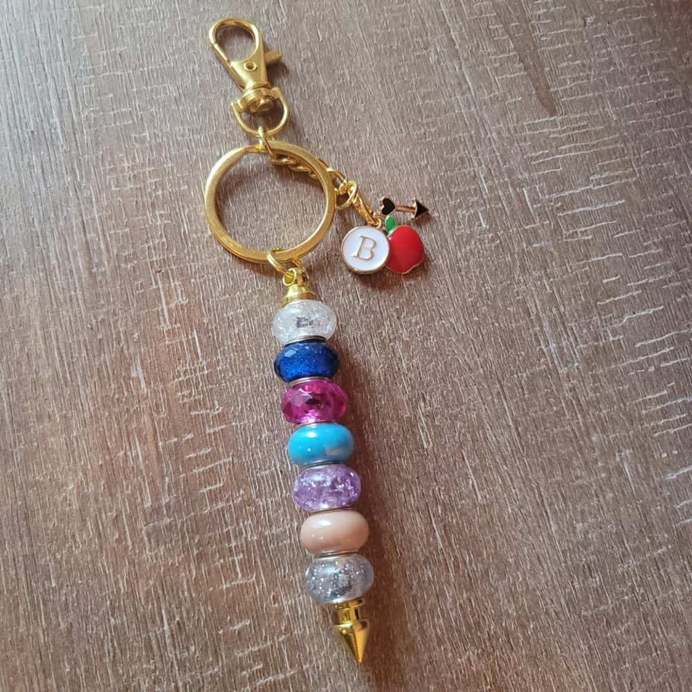 Beaded Handcrafted Initial "B" Keychain with charms - Picture 7 of 8